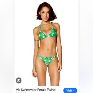 NWT Vix petals twine bikini set
